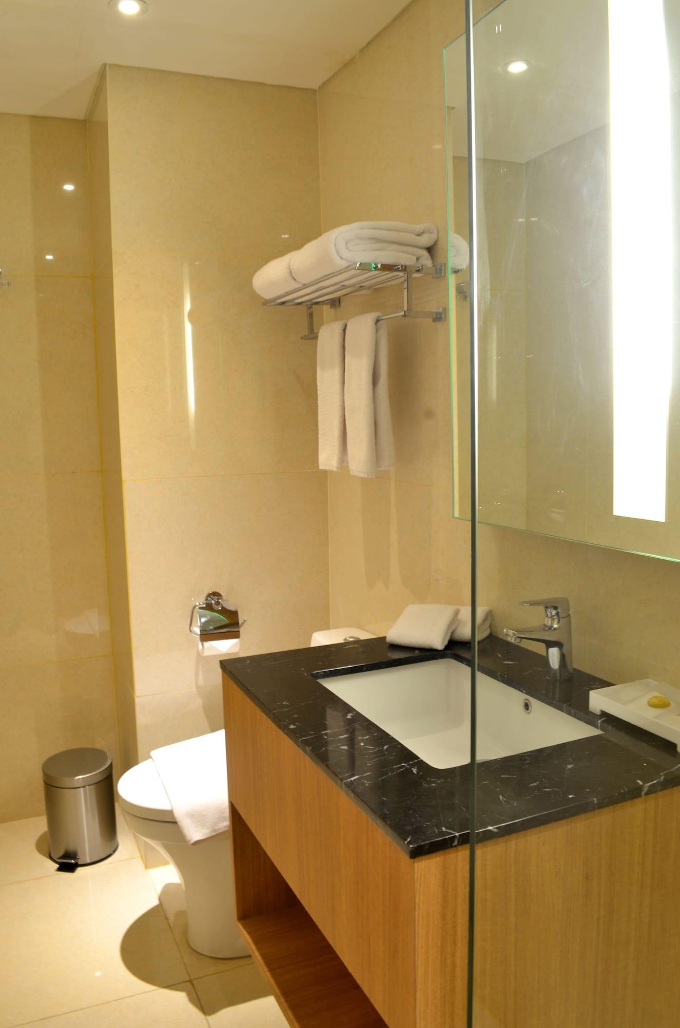 Louis Kienne Hotel Simpang Lima Semarang Buitenkant foto